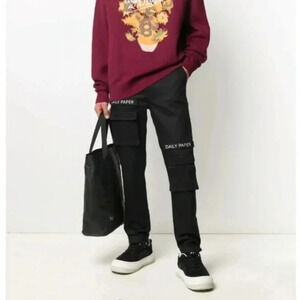 Daily Paper
logo patch cargo trousers